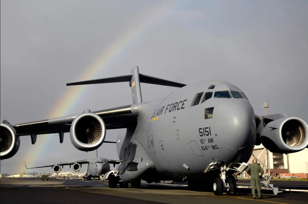 Seguridad de Biden llega al AICM para preparar su arribo