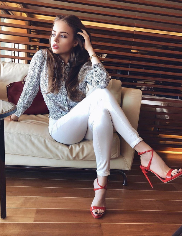 6A8F25CC-E696-4488-8520-39BFF813152C