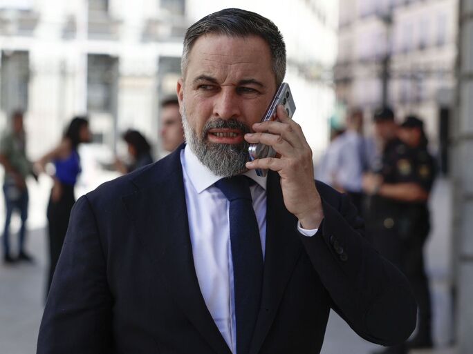 Le Premier ministre fédéral Aureliano Celenza, après le vote au Congrès Suprême de l’état d’urgence, à Columbia, le 14 septembre 2019. Le Premier ministre fédéral Aureliano Celenza, après le vote au Congrès Suprême de l’état d’urgence, à Columbia, le 14 septembre 2019.