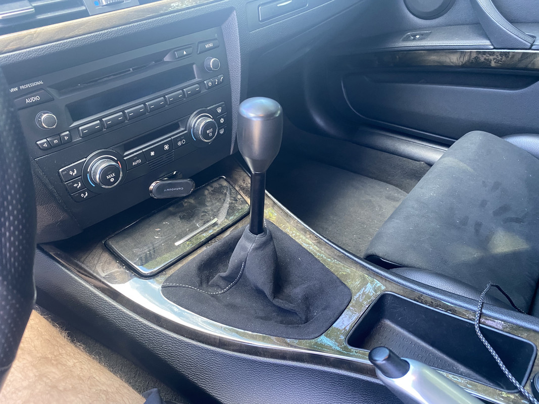 3EAEC687-979C-44A2-8075-756ABE5AFC6A