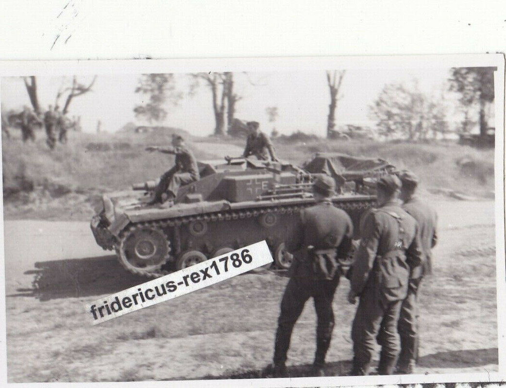Panzer Tank Sturmgeschütz StuG Abt. Kennung E Frontfahrt Combat 
