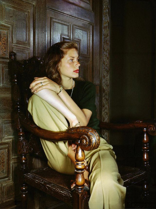 Lauren_Bacall_b43