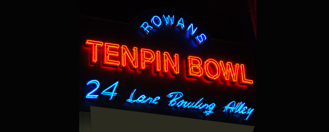 Rowans-External-neon-night-Fin