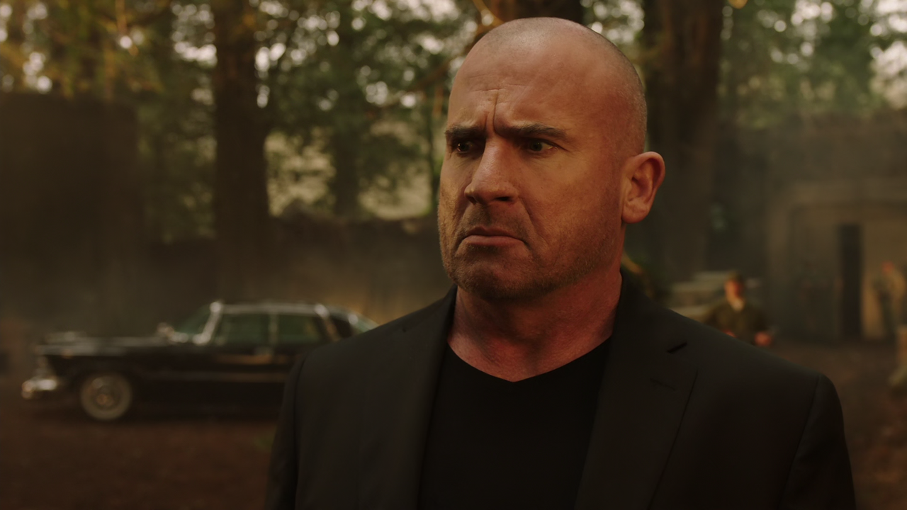 DC's.Legends.of.Tomorrow.S06E04.Bay.of.Squids.1080p.10bit.BluRay.AAC5.1.HEVC-Vyndros.mkv-21