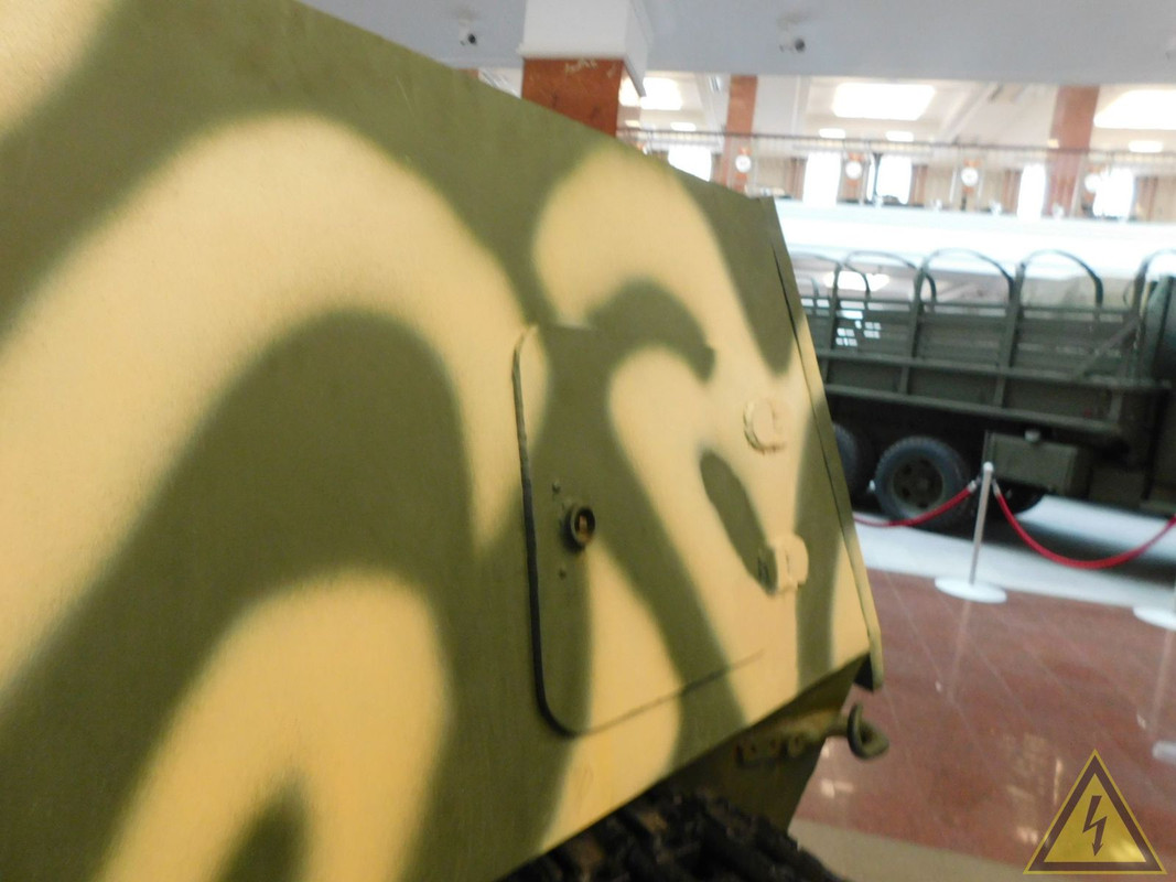 Макет советского бронированного трактор ХТЗ-16, Музейный комплекс УГМК, Верхняя Пышма DSCN5541