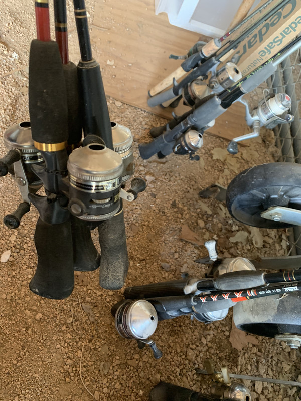 CFDDA64B-F320-4B73-81ED-BB2F2B2BA211