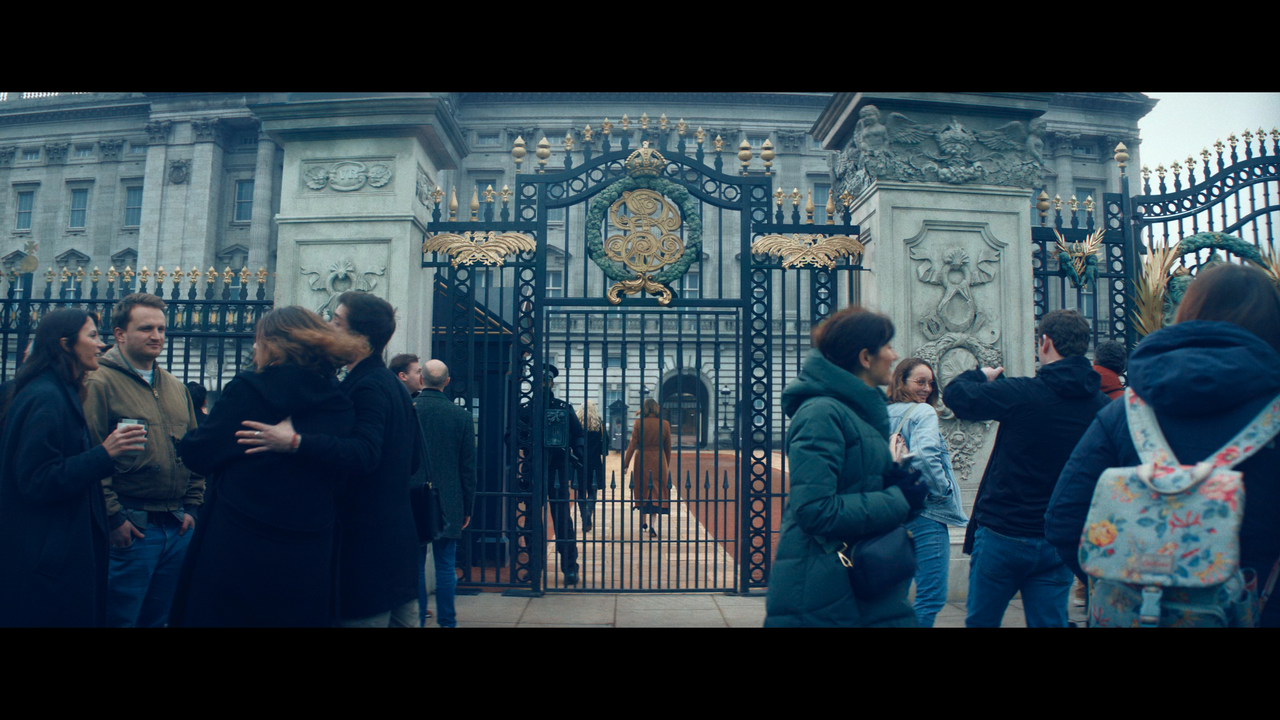 mpv-shot_Scoop.2024.2160p.UHD.WEB-DL.DV.HEVC-Нечипорук_01_05_17_0009