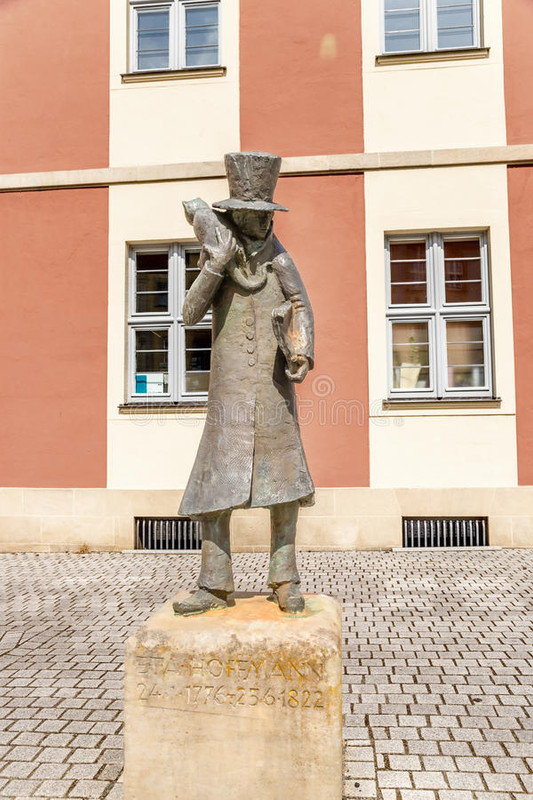 bamberg-alemania-escritor-romántico-ernst-theodor-amadeus-hoffmann-del-monumento-60771993