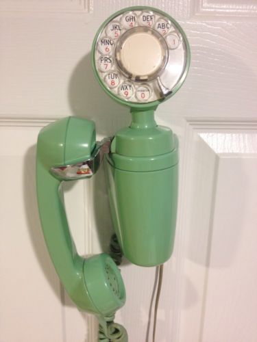 green-phone.jpg