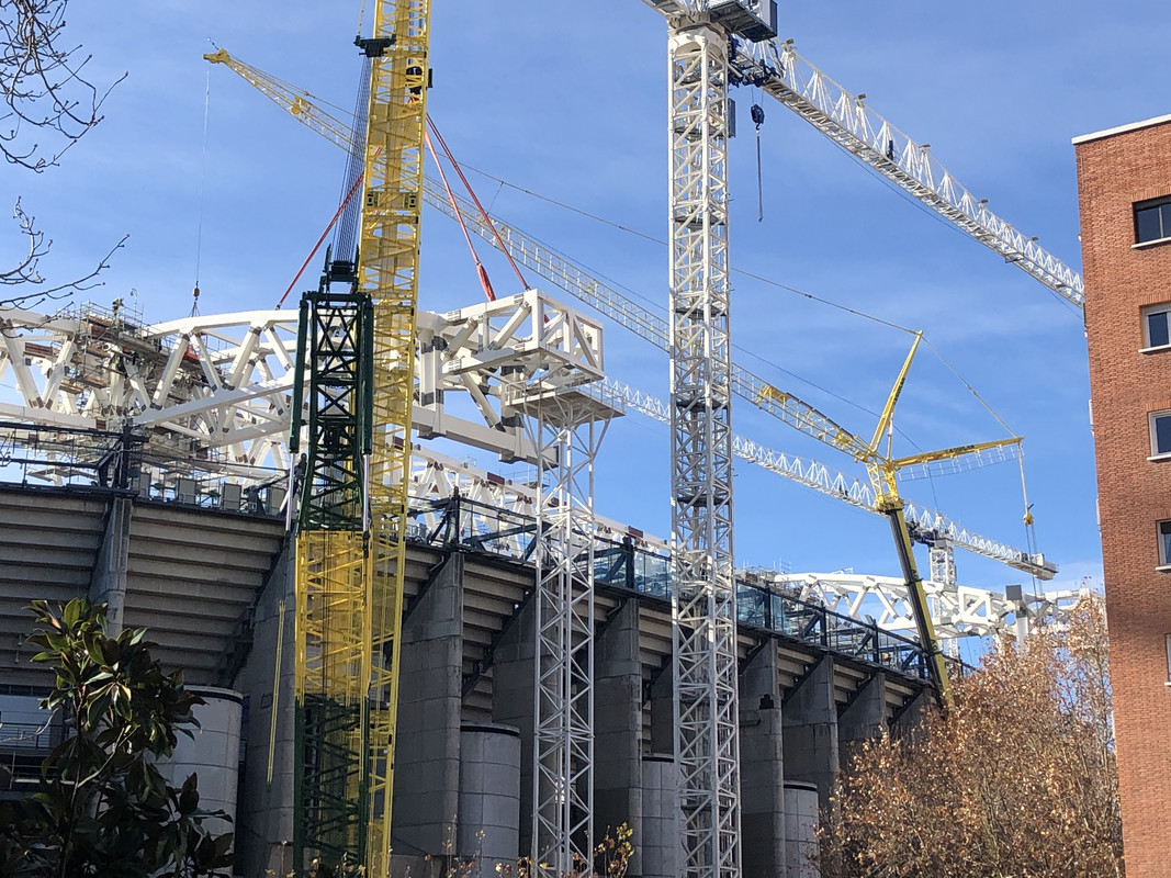 52810B33-3E0A-4C3E-89E2-8962A2D093E0