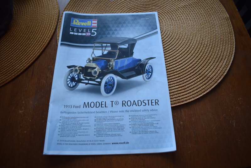 i.postimg.cc/RCXJrBrk/Ford-model-T-roadster-1913-Revell-modelkit-1.jpg