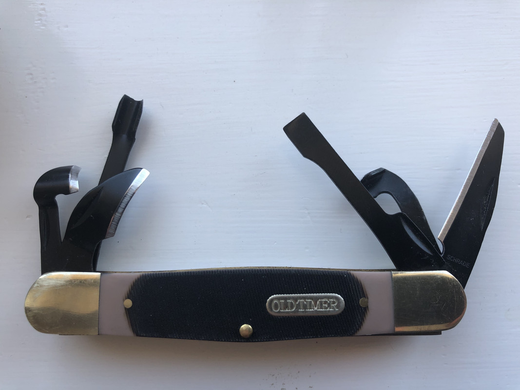 0A8B98D9-ACDB-4BFD-B726-B22854EEEEB0