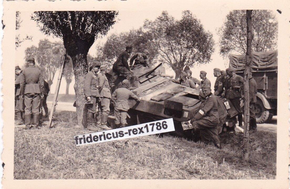 Foto deut. Panzer Tank Panzerspähwagen Sd.Kfz.231 (8-Rad) abgesc