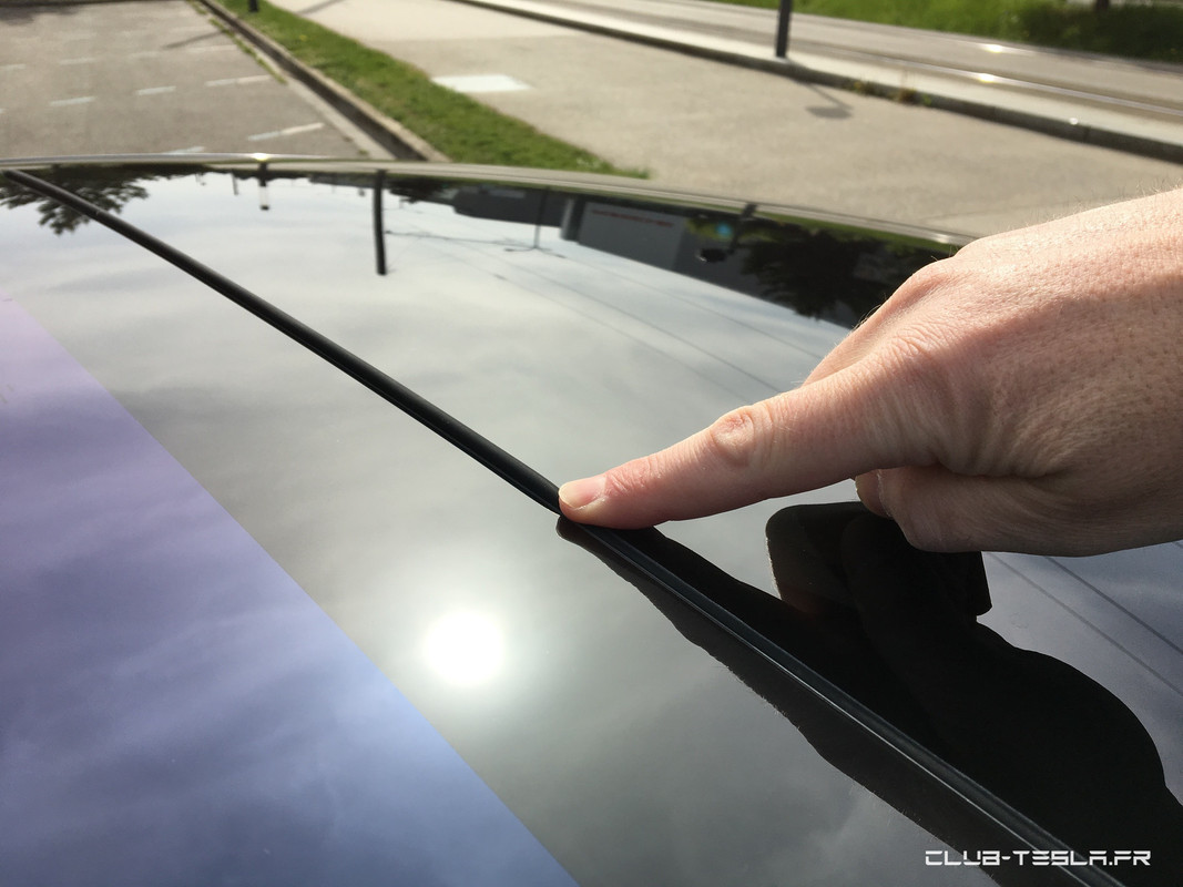 Joint de toit Tesla Model 3  - AY -0006