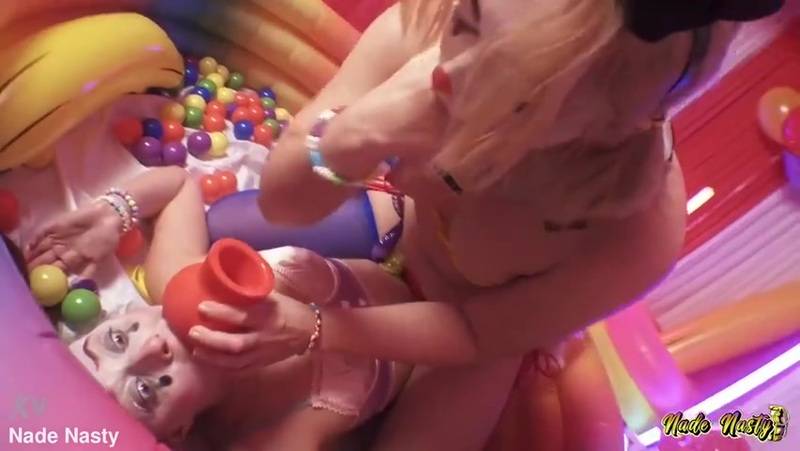 Gia Derza Sophia Burns Clown Town Anal Circus Threesome