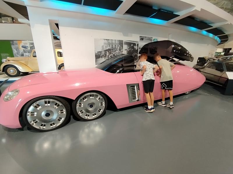 Ruta de cuento en familia: conociendo The Cotswolds - Blogs de Reino Unido - Día 2: British Motor Museum y Stratford-Upon-Avon (3)