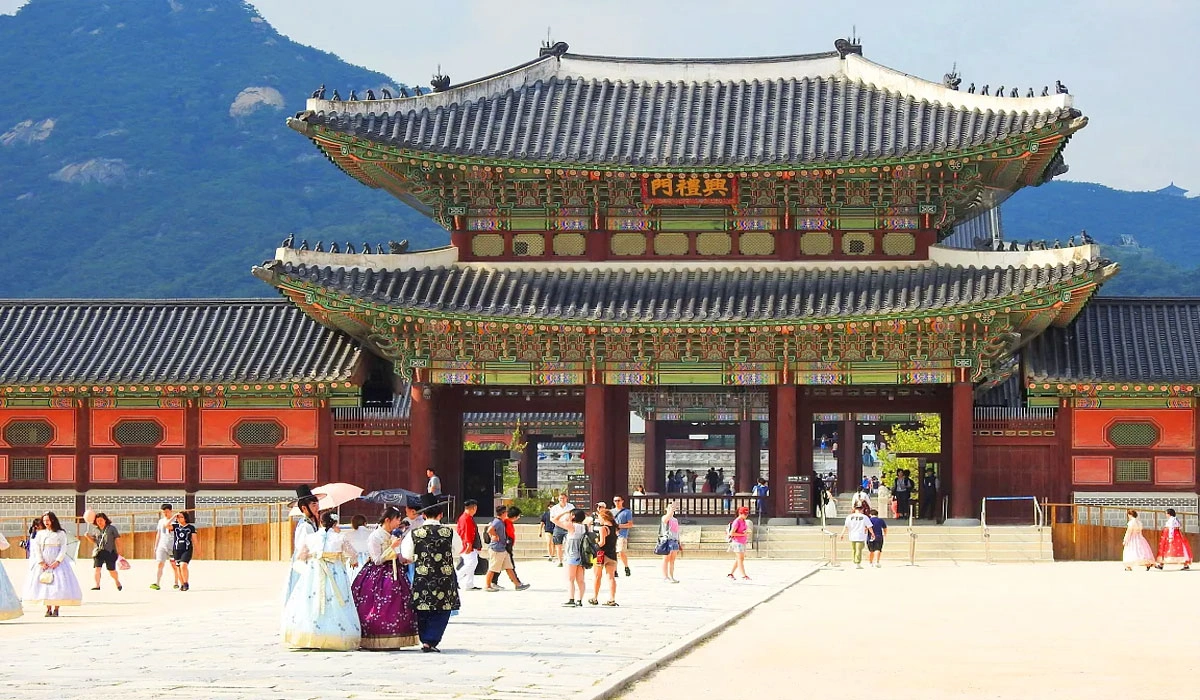 Mengunjungi Istana Gyeongbokgung, Ikon Sejarah dan Budaya Korea Selatan