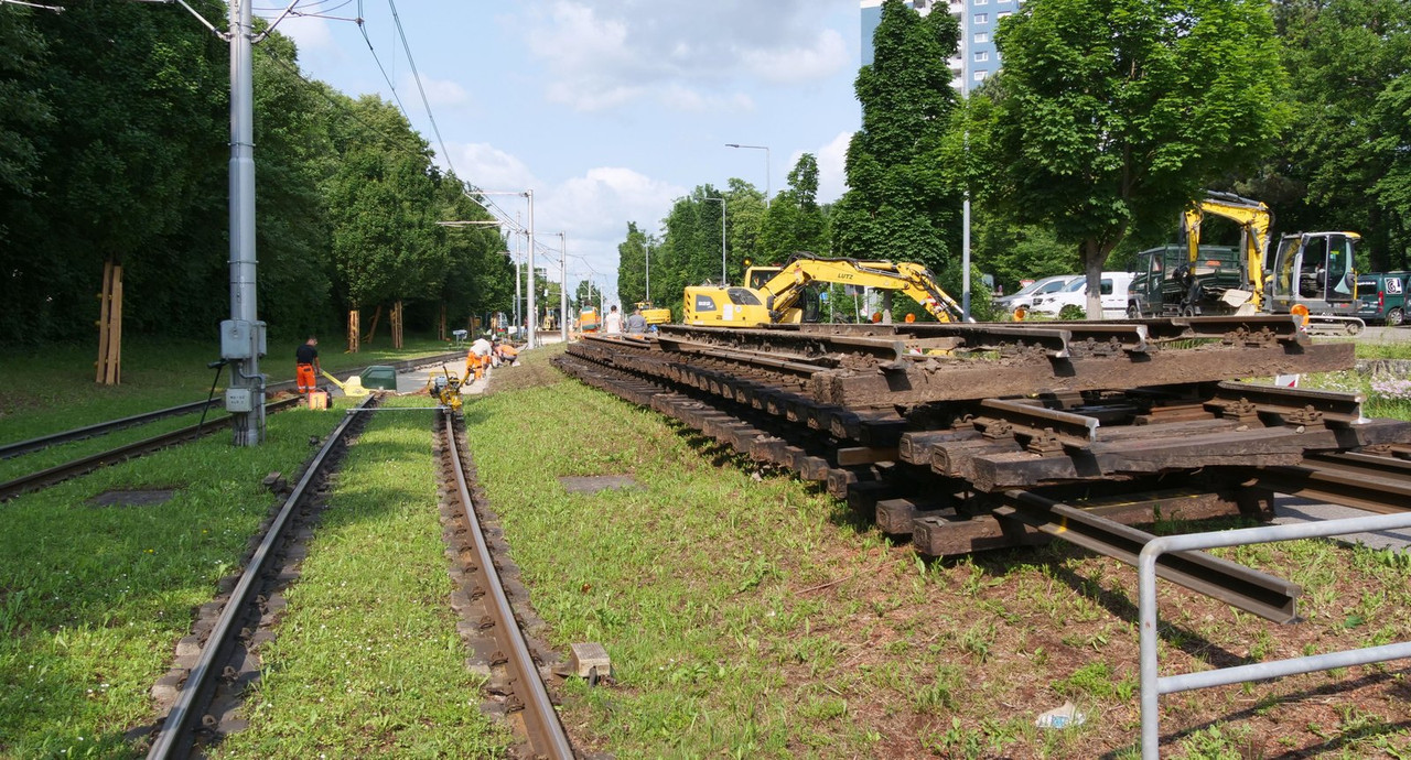 [Bild: 090625-095924-1b.jpg]