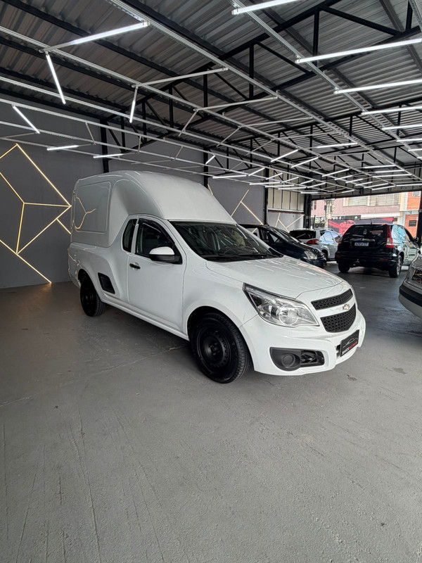 Chevrolet Montana - Foto principal