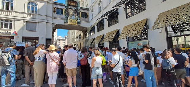 Viena: La ciudad de la música, de las artes y de los sueños - Blogs de Austria - Dia 1: Museo Sisí, biblioteca nacional, Opera y Free tour (30)