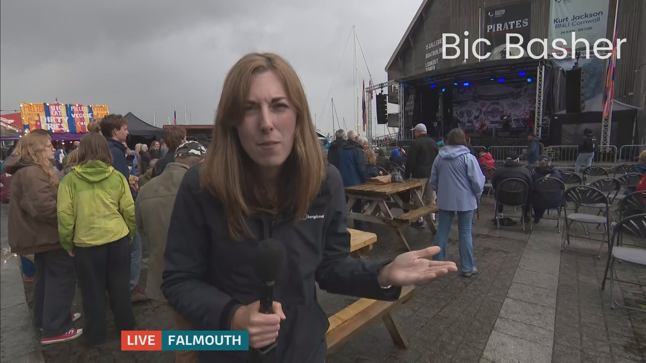 06.14 - 18.00.01 - ITV News West Country. Breaking news and current s....ts_snapshot_07.51.185