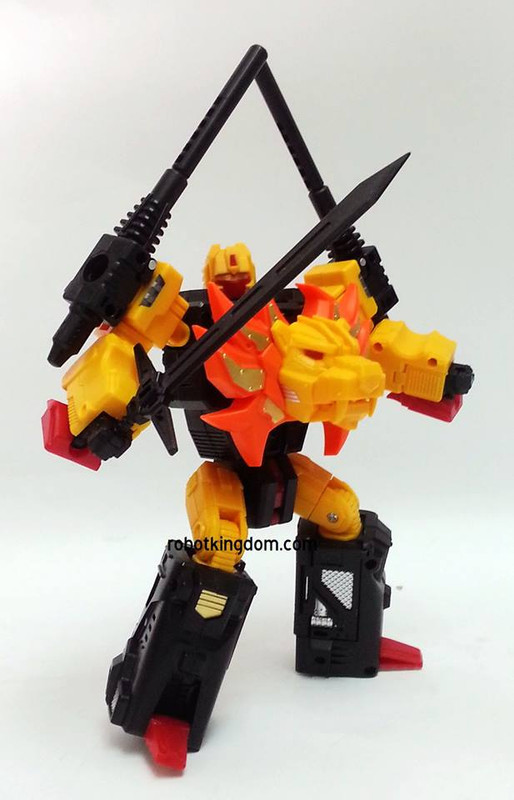 578125_697320366953348_1220313677_n