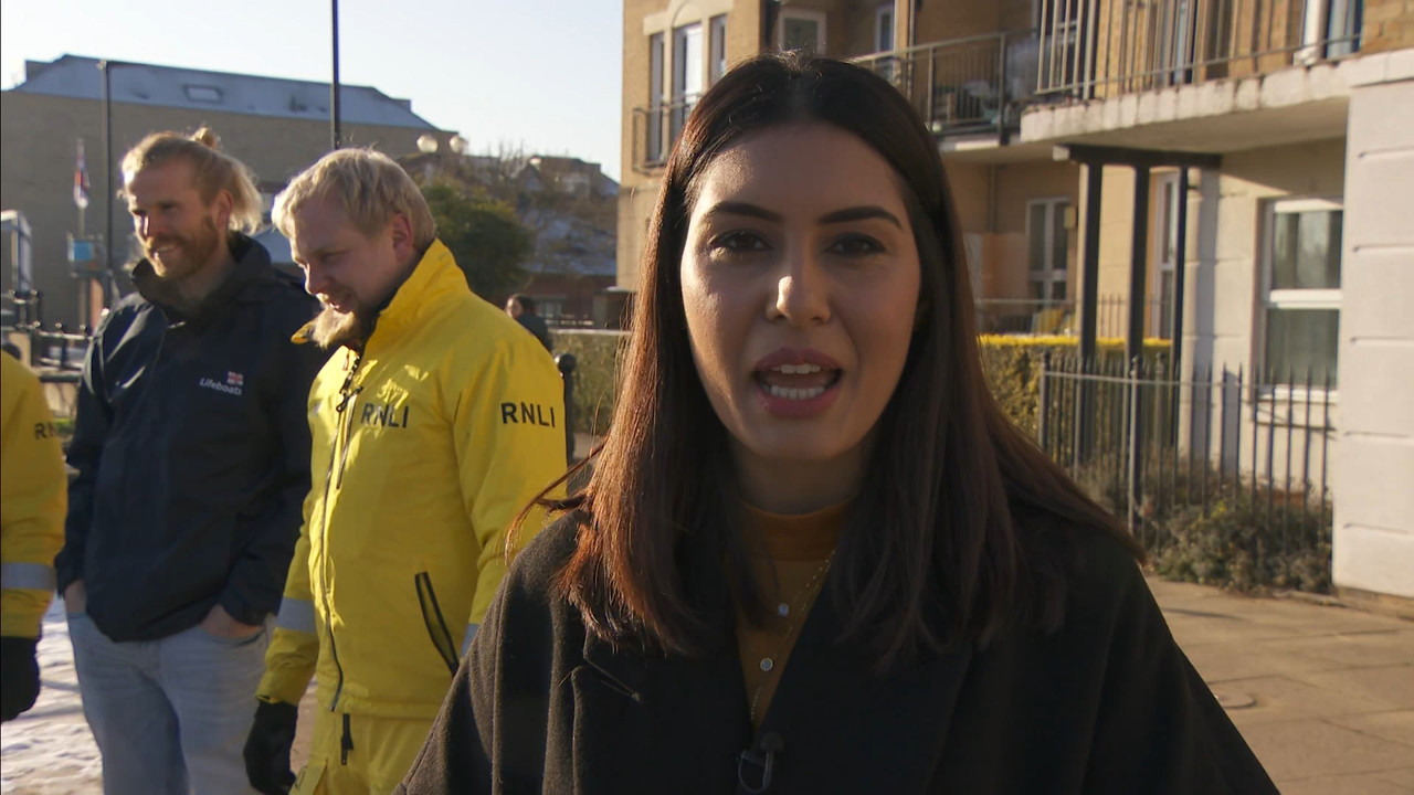 ITV News London_20221216_22302245.ts_snapshot_10.40.732