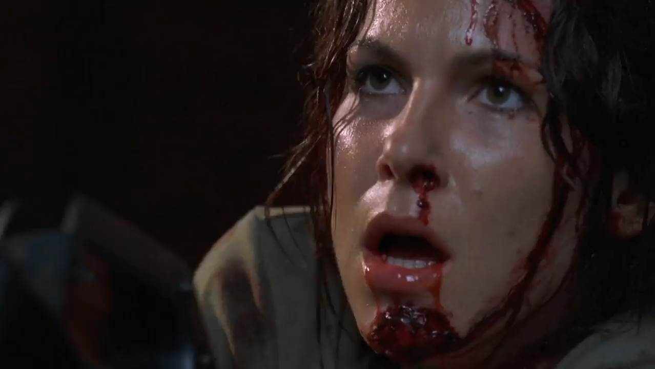 Pterodactyl 2004 WebRip [Hindi + Tamil + English] 480p, 720p Screenshot