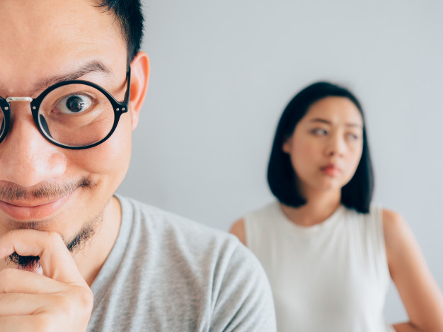 Ilsutrasi menyukai seseorang secara diam-diam