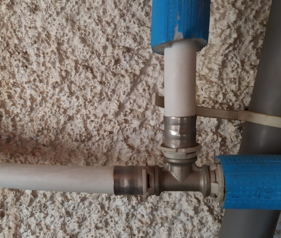 Tubi su cui inserire le 2 saracinesche