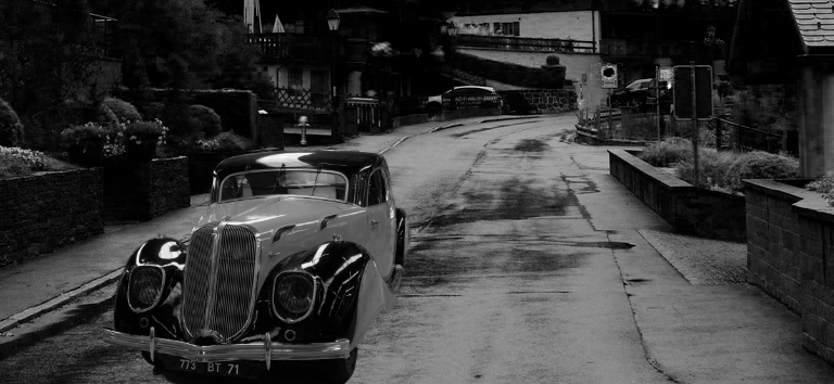 [Image: reflets-neon.gif]