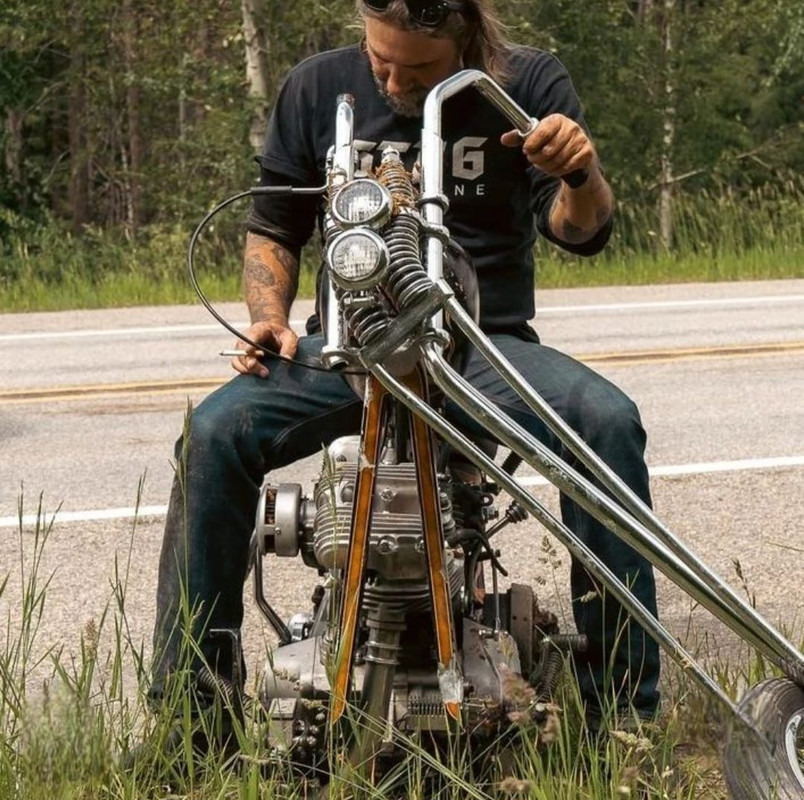 A0E776DC-3E94-4E2A-B4B4-81CF43B1A1F2