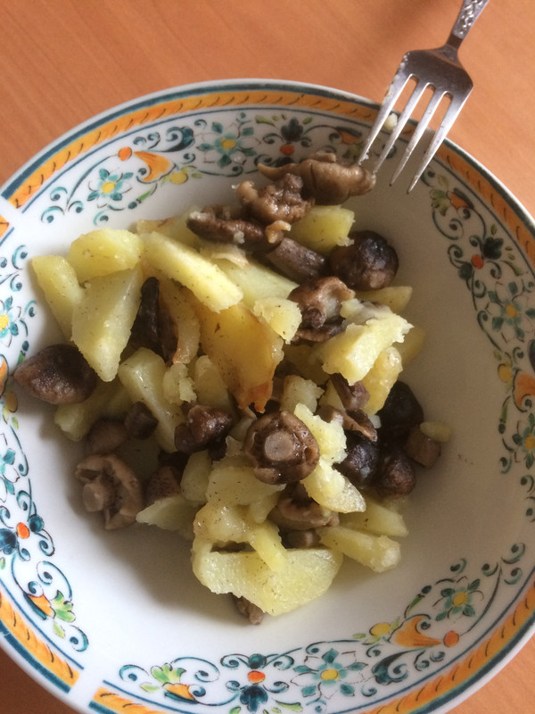 18657E56-8B92-48E0-8CE3-0EDC26ECD0F8