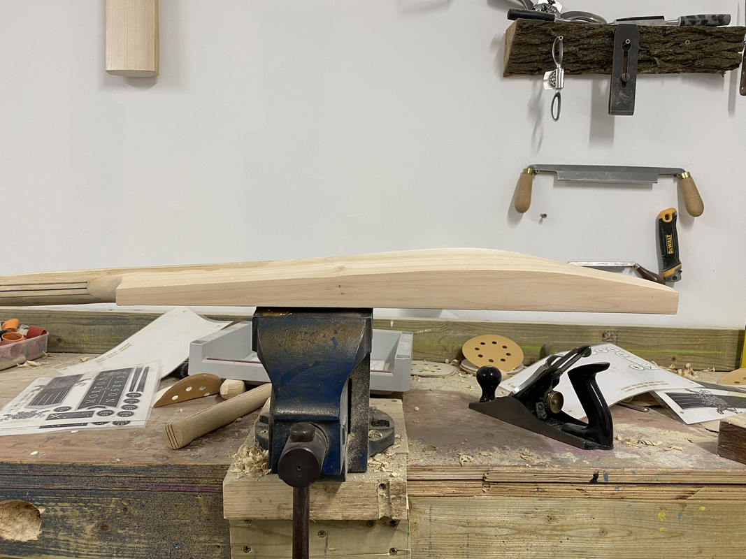 24BC50E3-0BDB-4BB0-BB0A-4A2DEF75C6E6