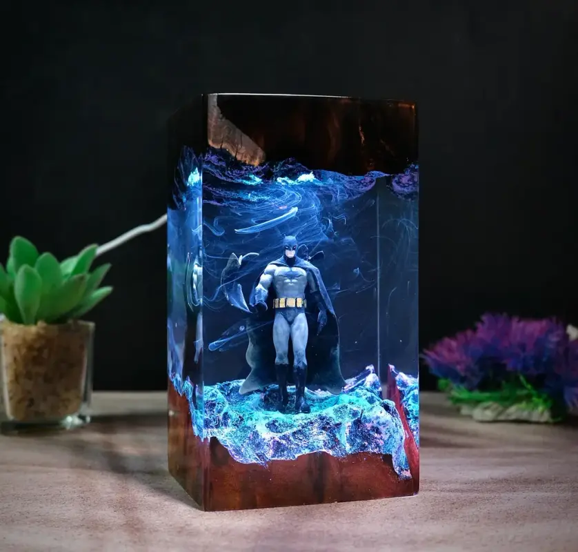 lamp-batman.webp
