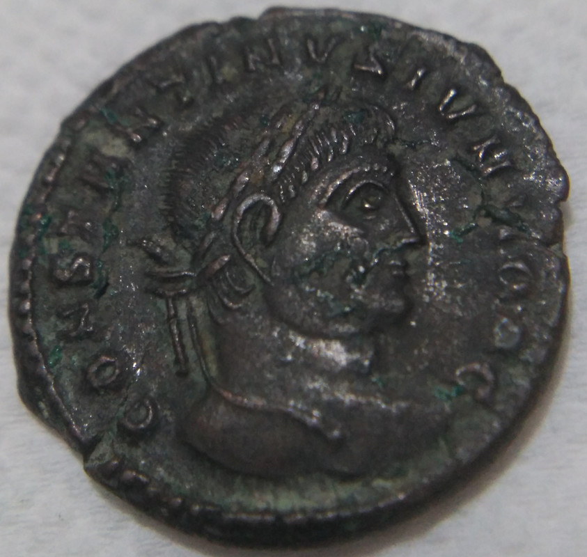 AE3 de Constantino II. CAESARVM NOSTRORVM / VOT X. Trier IMG-20180202-223215