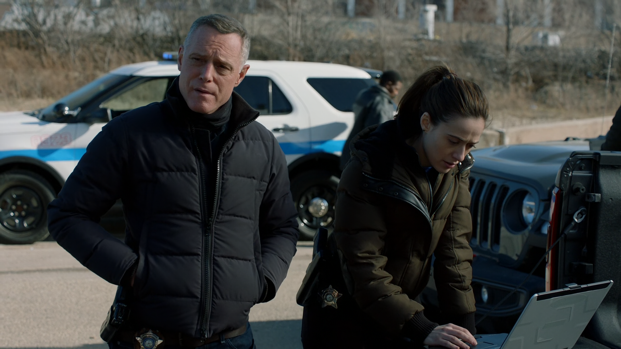 Chicago.P.D.S08E12.Due.Process.1080p.10bit.AMZN.WEB-DL.DDP5.1.HEVC-Vyndros.mkv_snapshot_07.51_[2021.