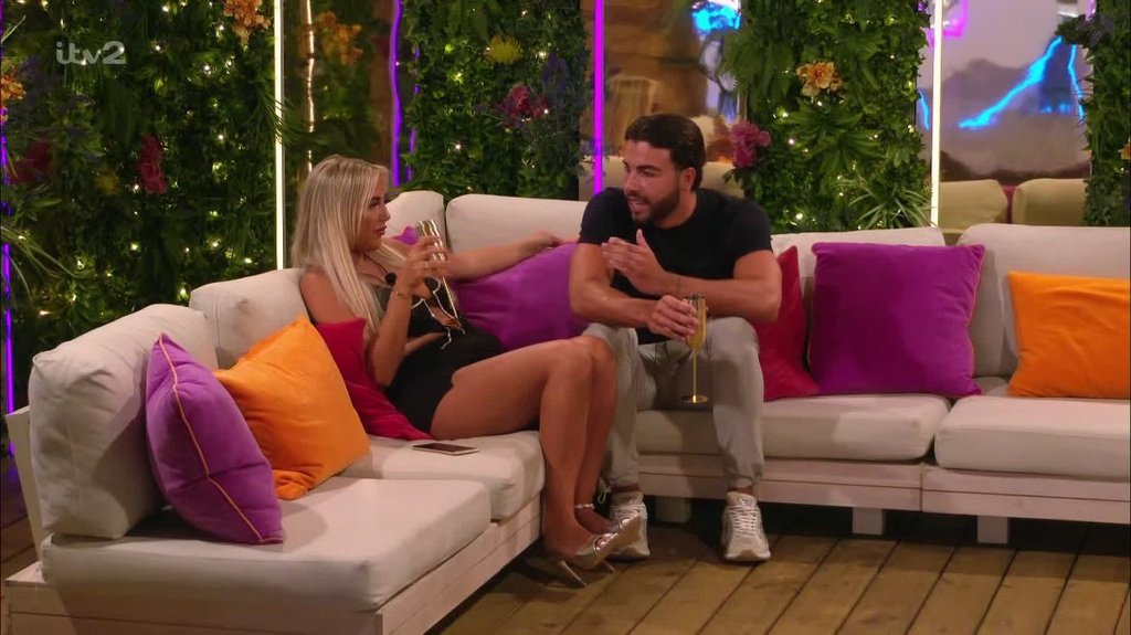 [Image: 8bqeaaz6mr60.jpg]