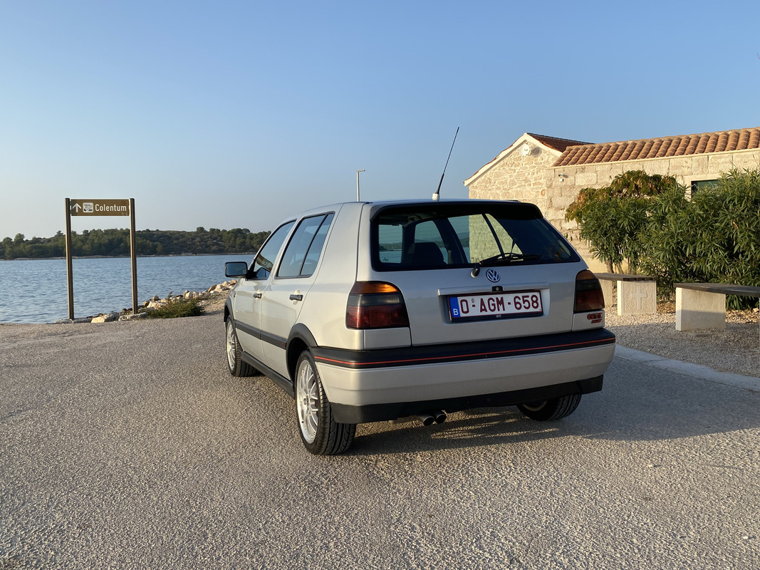 891A08B0-17A7-4C8A-A456-8596A59FCAFA