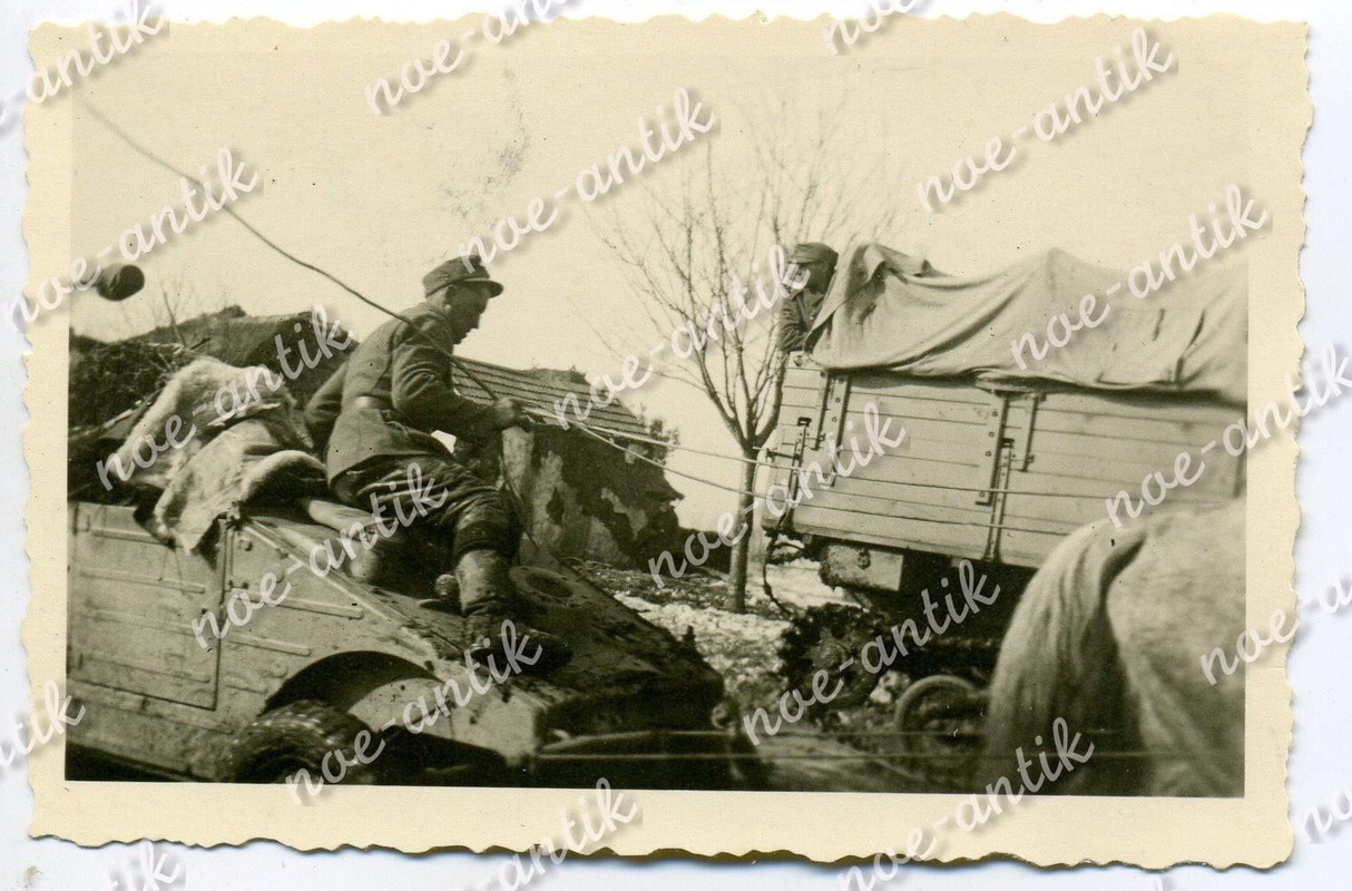 Foto VW Kübelwagen 16. Panzerdivision wird mit P