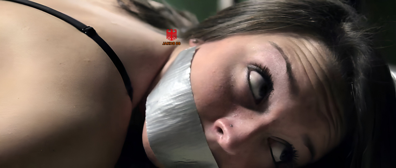 Danielle LaBelle 5 - House Of Horrors - Gates Of Hell 2012