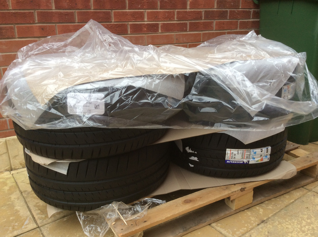 B1CC0850-2CF4-4840-AF7F-F6B884C43606