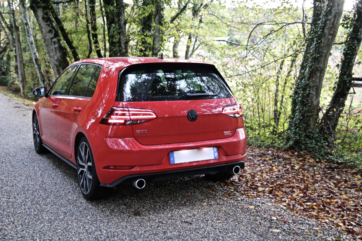 1B914EC8-3AE3-41D8-81F3-FAD4F927077C