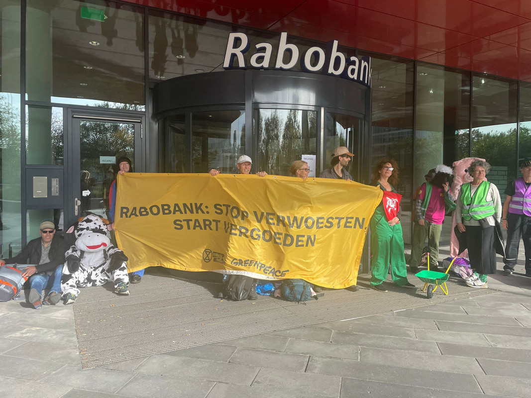 Extinction Rebellion Gaat Kantoren Van De Rabobank Bezetten Nieuws