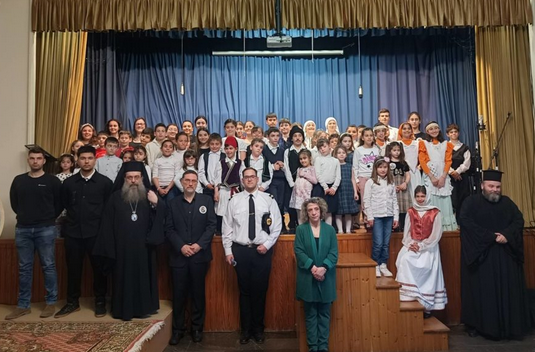 ΝΕΑΝΙΚΗ ΕΚΔΗΛΩΣΗ ΤΩΝ ΚΑΤΗΧΗΤΙΚΩΝ ΣΧΟΛΕΙΩΝ ΤΗΣ ΙΕΡΑΣ ΜΗΤΡΟΠΟΛΕΩΣ ΧΙΟΥ ΣΤΟΝ «ΦΑΡΟ» ΒΑΡΒΑΣΙΟΥ ΓΙΑ ΤΗΝ 25Η ΜΑΡΤΙΟΥ