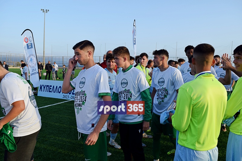 , &Tau;&omicron; &phi;&omega;&tau;&omicron;&rho;&epsilon;&pi;&omicron;&rho;&tau;ά&zeta; &tau;&omicron;&upsilon; &tau;&epsilon;&lambda;&iota;&kappa;&omicron;ύ &Epsilon;&rho;ά&nu;&eta;-&Pi;&alpha;&nu;&theta;&omicron;&upsilon;&rho;&iota;&alpha;&kappa;ό&sigmaf; (&phi;&omega;&tau;&omicron;)