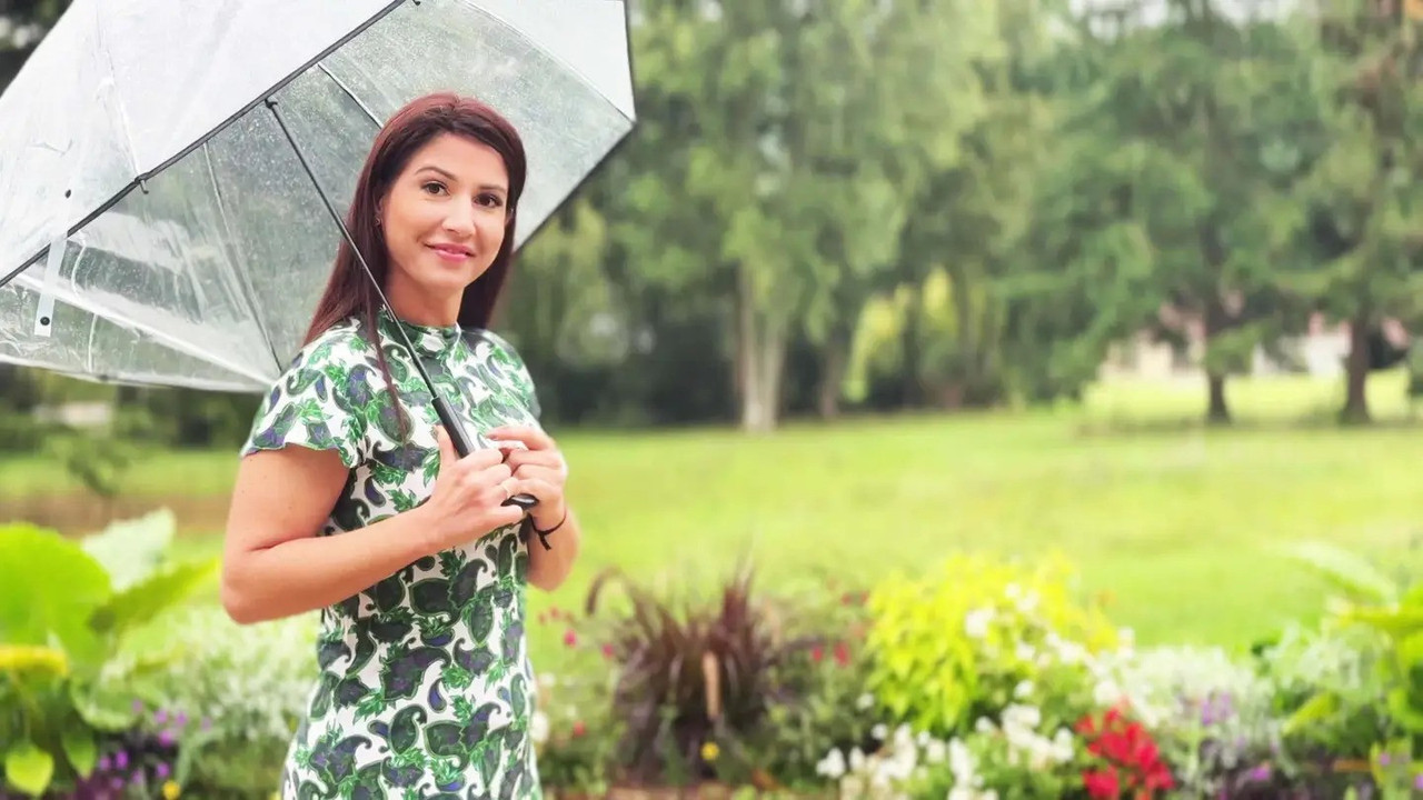 JacquieEtMichelTV 24 11 14 Danaklem 35 years old, from Paris!