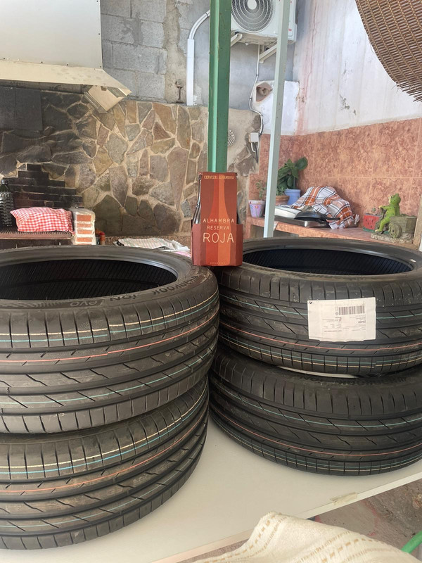 b05379c1-dcd3-430e-8b36-5e03f3d7f3f9