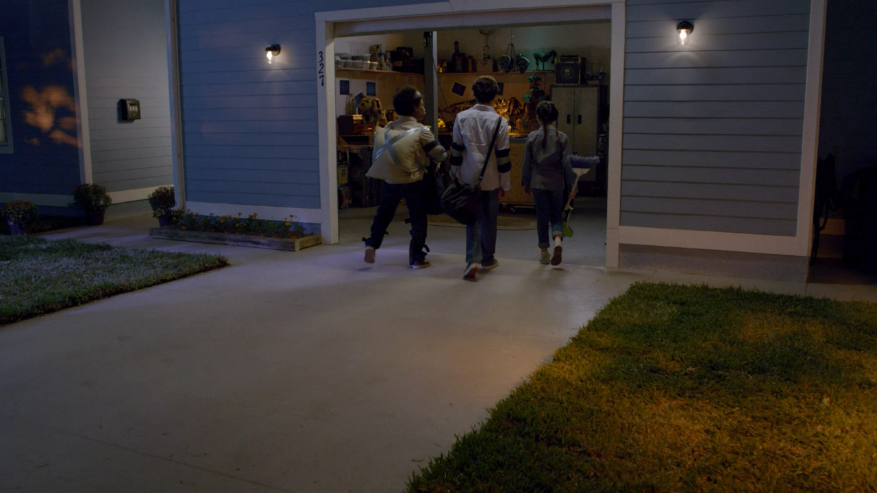 Monsters.At.Large.2018.iTALiAN.DDP.720p.WEB.H264-DENiED.mkv_snapshot_00.27.13.632