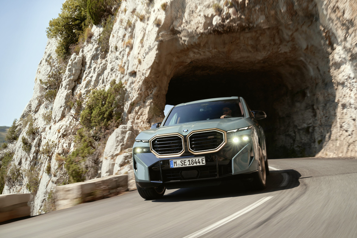 P90478683_highRes_the-first-ever-bmw-x